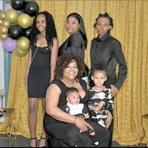 Meet your Posher, Tracy